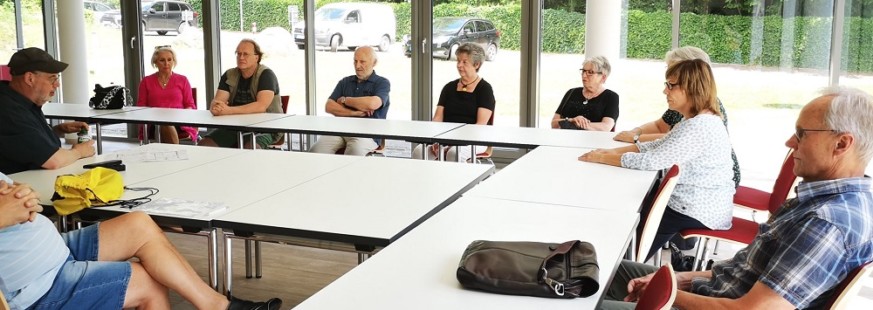 Besprechung im Juni 2022